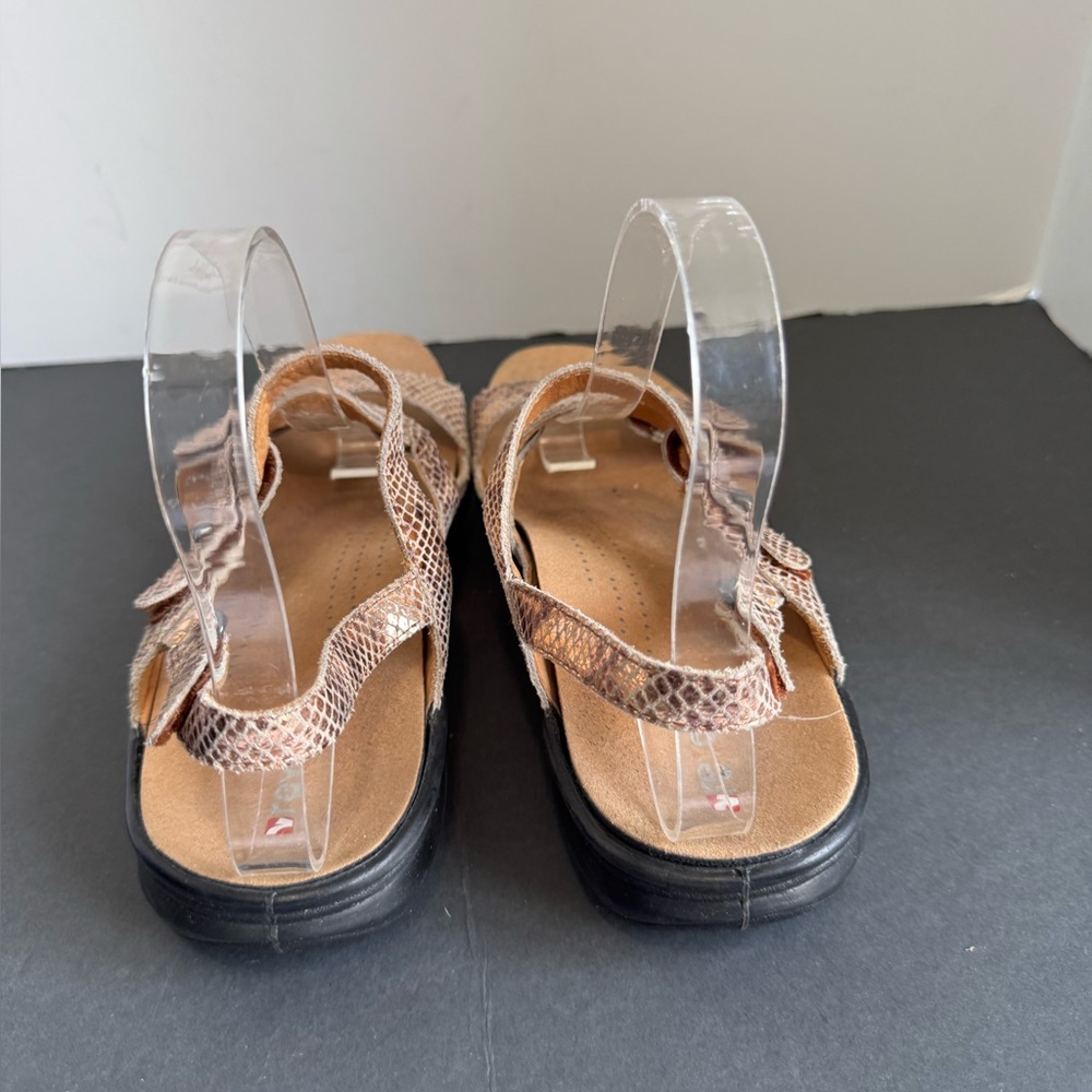 revere Emerald Adjustable Sandal. EU 39 - Picture 10 of 16